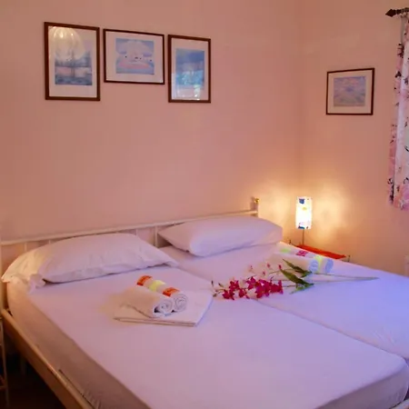 Villa Casa Celesta With Private Pool & Amazing View Fanadix